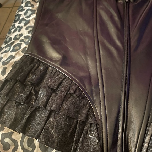 Lip service Nocturnal Rendezvous vintage Corset zip cami top pvc lace rare HTF - Picture 14 of 16